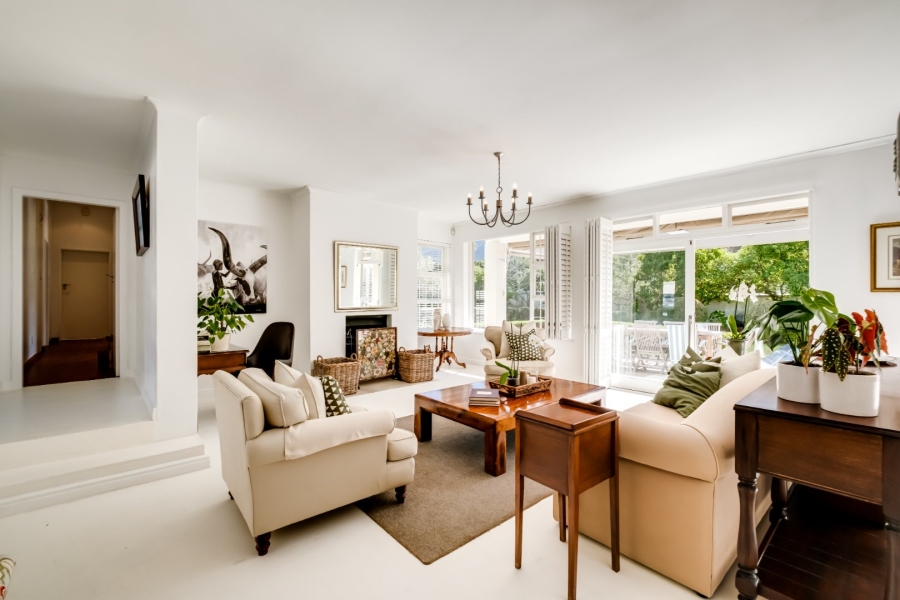 To Let 4 Bedroom Property for Rent in Constantia Western Cape